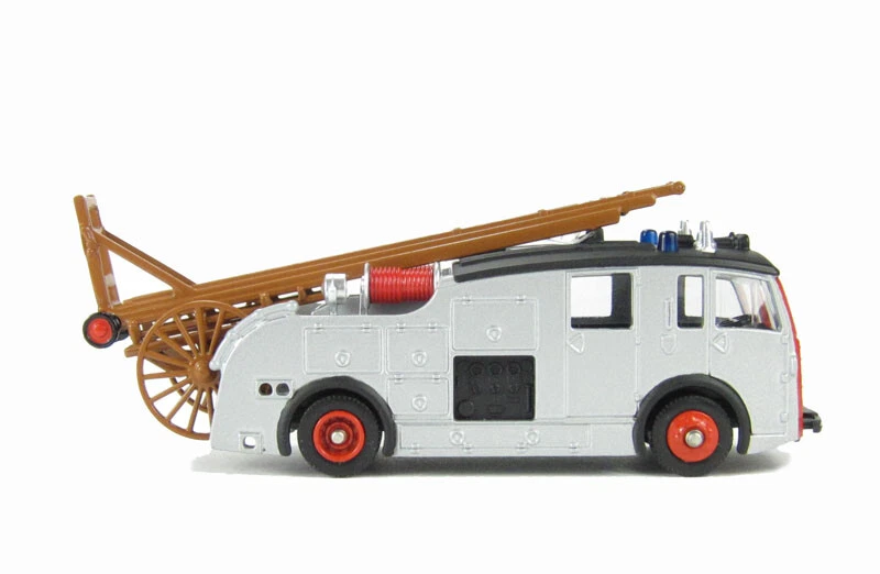 Corgi 1 76 Trackside DG223001 Dennis F12 - Silver -