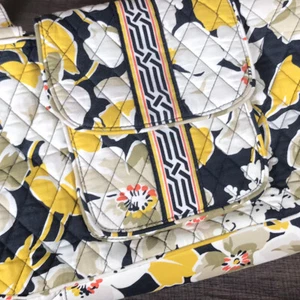 Vera Bradley Large Yellow And Black Quilted Floral Handbag - Picture 1 of 6
