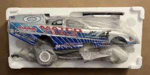 Whit Bazemore The Fast and the Furious 1:24 Scale Die Cast Dodge Funny Car - Picture 1 of 6