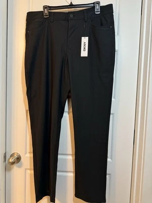 Pantalón para hombre DNKY negro ajustado 36x30 Foto 1 de 4