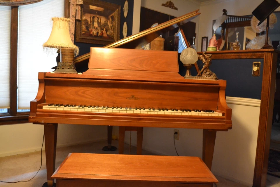 Baby Grand Piano Used Wurlitzer - Image 1 of 4