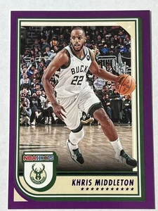 2022-23 Panini NBA Hoops #45 Khris Middleton Viola Milwaukee Bucks - Foto 1 di 2