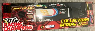 Racing Champions 1:64 Transporter & Die Cast Stock Cars #93 Dave Blaney - Image 1 of 3