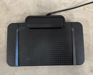 Interruptor de control de pie USB (3 pedales) Philips ACC2310 para sistemas de dictado digital - Imagen 1 de 2