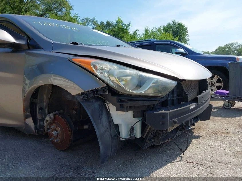 Used Air Cleaner Assembly fits: 2011 Hyundai Elantra 1.8L Sdn Canada emissions G - Image 1 of 4