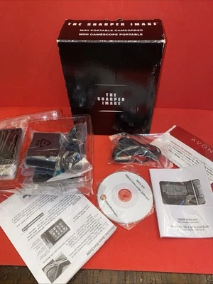 Mini videocámara portátil The Sharper Image NUEVA tamaño de viaje ligera Foto 1 de 4