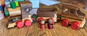 Wooden Handmade train - Picture 1 of 6