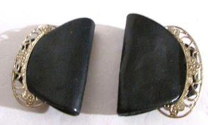 Vintage Black & Gold Art Deco Shoe Clips With Intricate Metal Filigree Design - Picture 1 of 5
