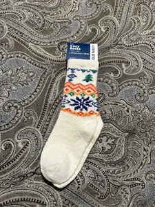 Old Navy Kleinkind Größe 3T-5T Urlaub gestreift Gripper gemütliche Crew-Socken neu mit Etikett - Bild 1 von 3