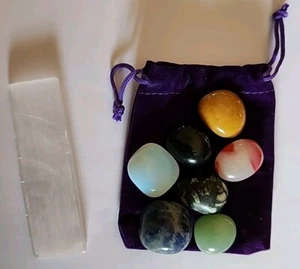 7 Chakra Tumbled Stones Set with Selenite Charging Plate And Velvety Purple Bag  - Picture 1 of 10