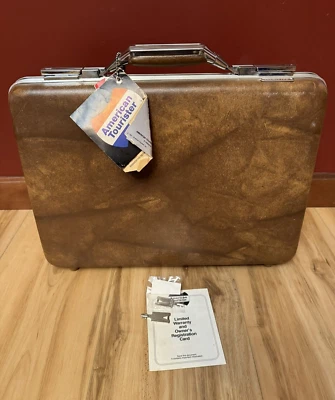 Vintage 1981 American Tourister Suitcase Travel Carry On NEW w/ Tags Keys Papers - Image 1 of 4