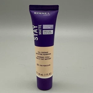 Fondotinta leggero Rimmel Stay opaco copertura completa 001 PORCELLANA FIERA 1 fl oz - Foto 1 di 3