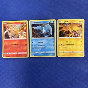 Pokemon TCG - Zapdos 48/185 Articuno 36/195 Moltres 21/172 Kosmos Holo Promo NM - Bild 1 von 7