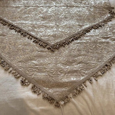 Conjunto de 2 borlas CROSCILL luxuosas medalhão de ouro paisley Ascot Valance 40” X 24” - Imagem 1 de 4