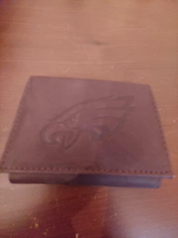 PHILADELPHIA EAGLES    Leather TriFold Wallet New Color Dark Brown Cover