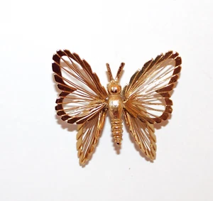 Bellissima spilla farfalla tono oro firmata MONET H57 - Foto 1 di 3