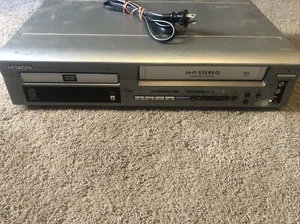 š„Hitachi DV-PF2U Hi-Fi VHS VCR DVD Combo Player Recorder For Parts Not Working - Picture 1 of 7