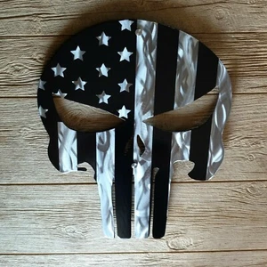 punisher skull metal wall art American flag metal home decor indoor outdoor 24" - Picture 1 of 4