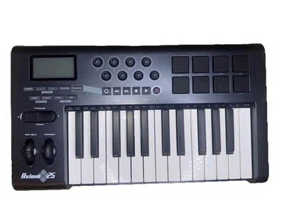 M-Audio Axiom 25 USB MIDI Keyboard Controller  - Image 1 of 4