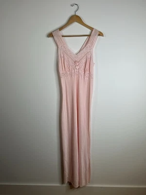 Vintage 1940’s Slip Women’s Pink Lace Lingerie Intimates Bodice Dress - Image 1 of 4