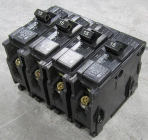 😏 (4) INTERRUPTORES AUTOMÁTICOS ENCHUFABLES SIEMENS 15 AMP 120/240 VAC 1 POLO Q115 LOTE DE 4 - Imagen 1 de 8