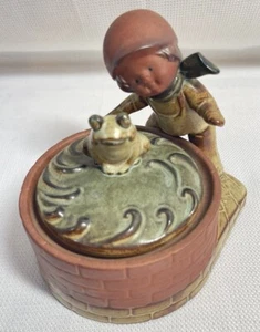 Vintage Oriental Art by IBUKI Ceramic Boy with Frog On Lilly Pad With Music - Picture 1 of 7