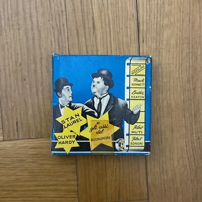CINE REEL-SCATOLA CON BOBINA-STANLIO E OLLIO-GLI ASSI DEL BUON UMORE-VINTAGE- Foto 1 de 3