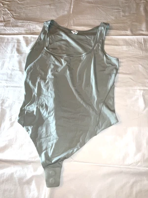 Body gris para mujer Lululemon talla L Foto 1 de 4