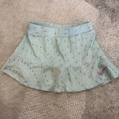 Nike Falda Skort Dri-Fit Niñas Talla 4 Como Nueva Con Logo Púrpura Incorporado Pantalones Cortos Foto 1 de 4