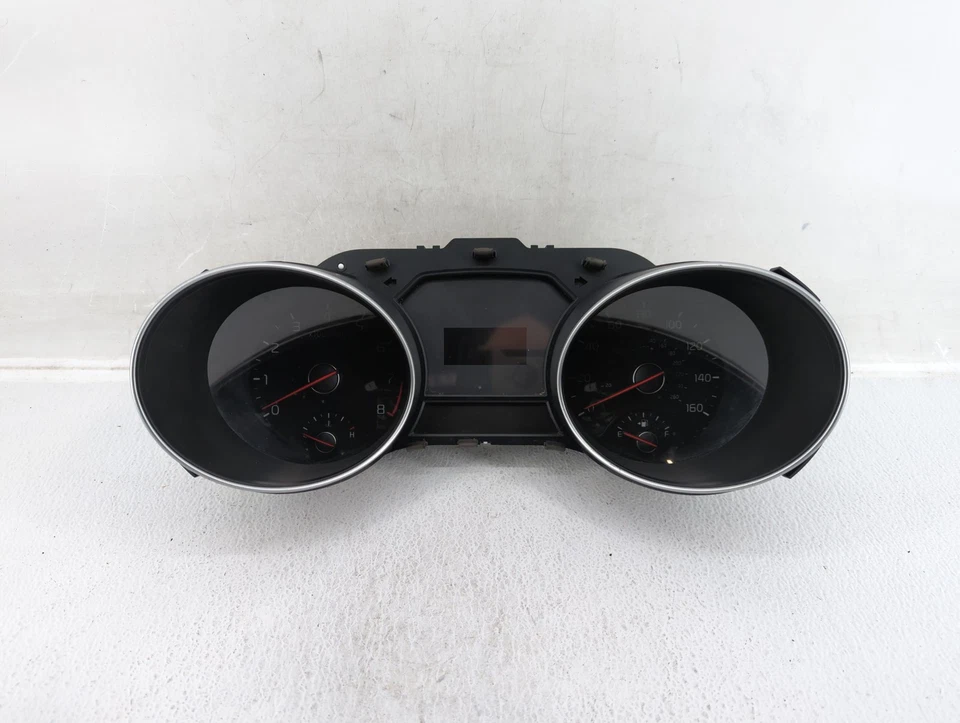 2015-2016 Kia Sedona Speedometer Instrument Cluster Gauges 94003-a9020 QFZ05 - Image 1 of 4