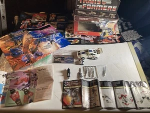Autobot Jazz Hasbro Transformers G1 1984 de colección con caja original pegatinas sin usar - Imagen 1 de 24