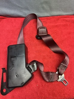 Camión Chevy GMC Silverado Sierra 1995-1998 rojo tercera puerta cinturón retractor OBS Foto 1 de 4