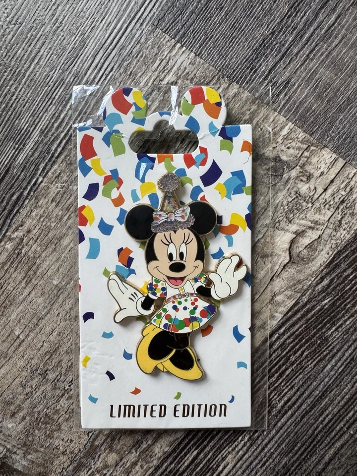 Prendedor Disney WDI D23 Mickey Mouse 90 cumpleaños LE 400 Minnie Mouse Foto 1 de 1