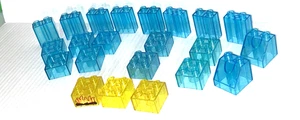 Lotto 22 mattoncini Lego Duplo trasparenti traslucidi blu giallo fuoco da campo - Foto 1 di 10