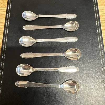 Juego de seis cucharas de diseño de bola de plata de ley Georg Jensen  Foto 1 de 4