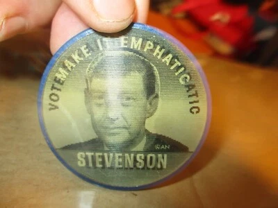 1952 ADLAI STEVENSON & G MENNEN WILLIAMS Michigan 2  1/2" Flasher Pin Vari Vue - Image 1 of 3