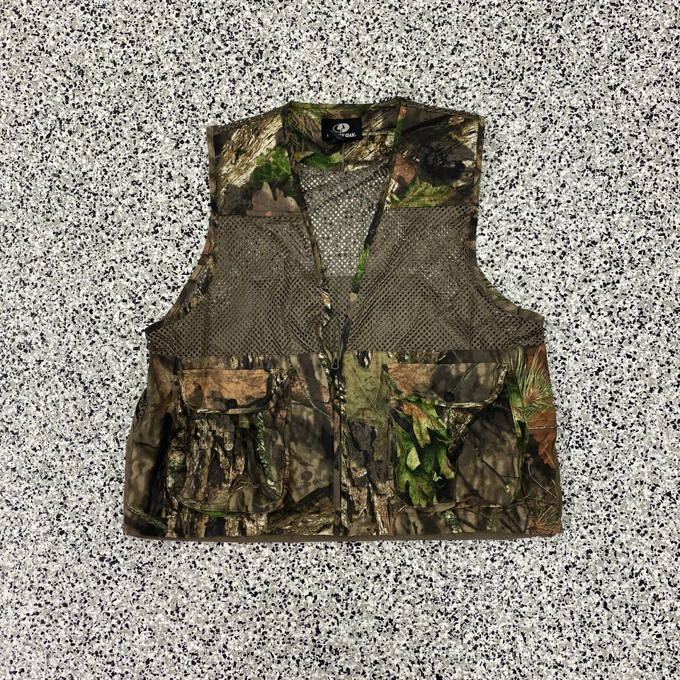 Mossy Oak Camouflage Size M/L Hunting Vest Pockets - Image 1 of 4