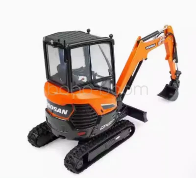 DOOSAN 1:25 DX27Z Crawler Excavator Equipment Contruction Machine Diecast Model - Image 1 of 4