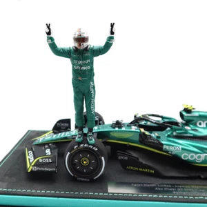 Spark 1:18 Aston Martin F1 Abu Dhabi GP 2022 Last Race Sebastian Vettel Figure - Bild 1 von 18