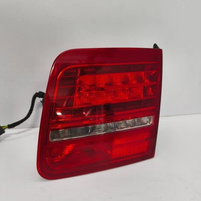 Luz trasera interior derecha OEM AUDI A8 D3 2008-2010 4E0 945 094H - buen estado Foto 1 de 4