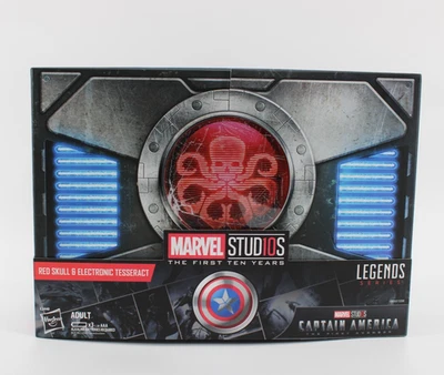 Marvel Studios Capitão América Caveira Vermelha e Tesseract Eletrônico 2018 SDCC NOVO - Imagem 1 de 4