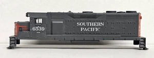 HO Scale Southern Pacific EMD GP35 Diesel Locomotive Shell SP 6539 Athearn? - Picture 1 of 6