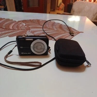 Casio Exilim EX-Z1080 10.1MegaPixels Digitalkamera-schwarz - Bild 1 von 4