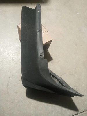 Moldura de goma para parachoques delantero izquierdo mercedes w123 240 300 c d t Foto 1 de 4