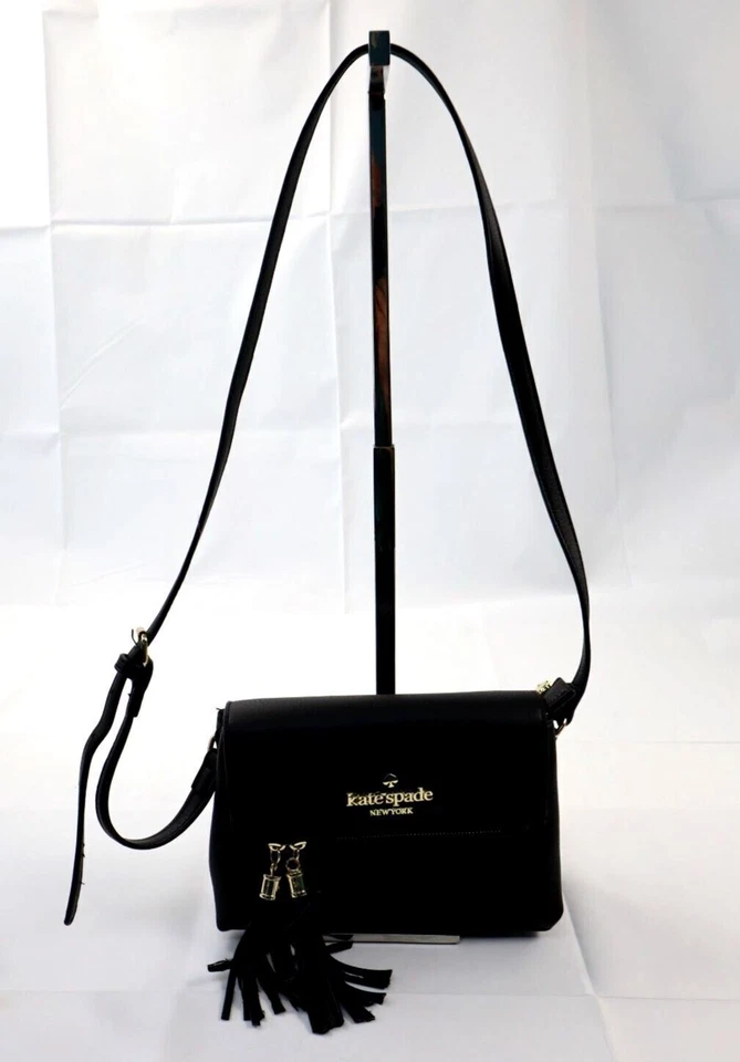 Bolsa satchel Kate Spade New York com zíper franja ombro tiracolo preta - Imagem 1 de 4