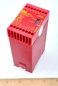 STI Sicherheitsrelais SR08A 44510-0520 Einkanal Eingang 110/230VAC *LESEN* - Bild 1 von 10