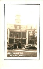 Vtg Postcard RPPC Medina County Courthouse - Medina Ohio - Unused
