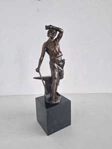 Paul Ludwig Kowalczewski (1865-1910) Bronze Halbakt "Schmied mit Amboss" H 33 cm - Bild 1 von 7