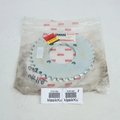 Yamaha YL1 YL1E YG1 YG5 G6 G7 U7E Rear Sprocket 37T NOS Genuine 122-25437-10-33 - image 1 of 4