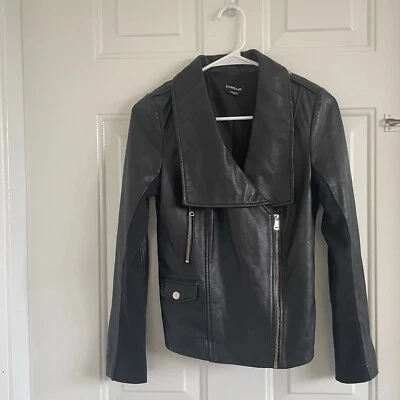 Jaqueta feminina de couro de cordeiro Bebe tamanho XS - Imagem 1 de 4